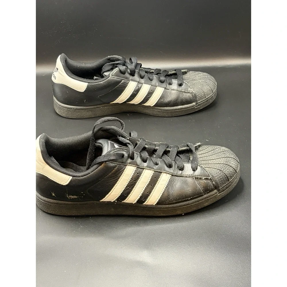 Adidas Men's Originals Superstar Running Shoes Sneakers/Size 11.5